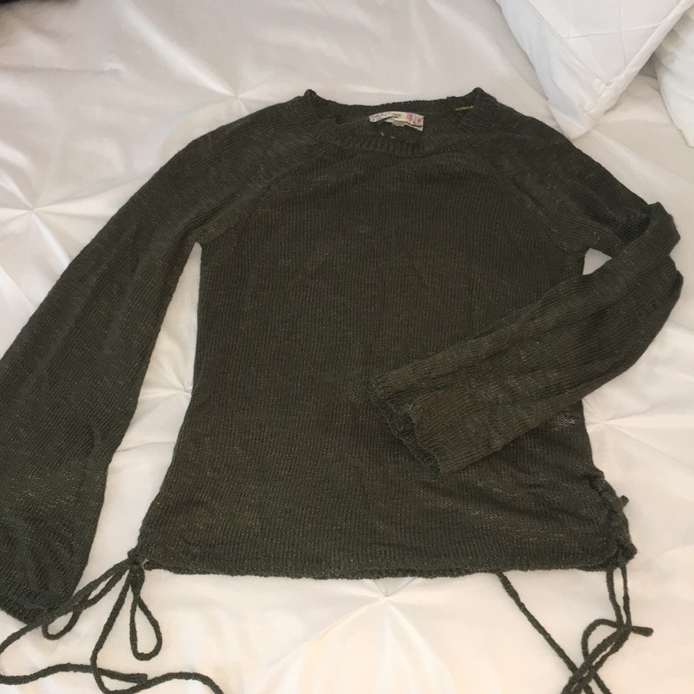 Hunter green sweater with bell sleeves